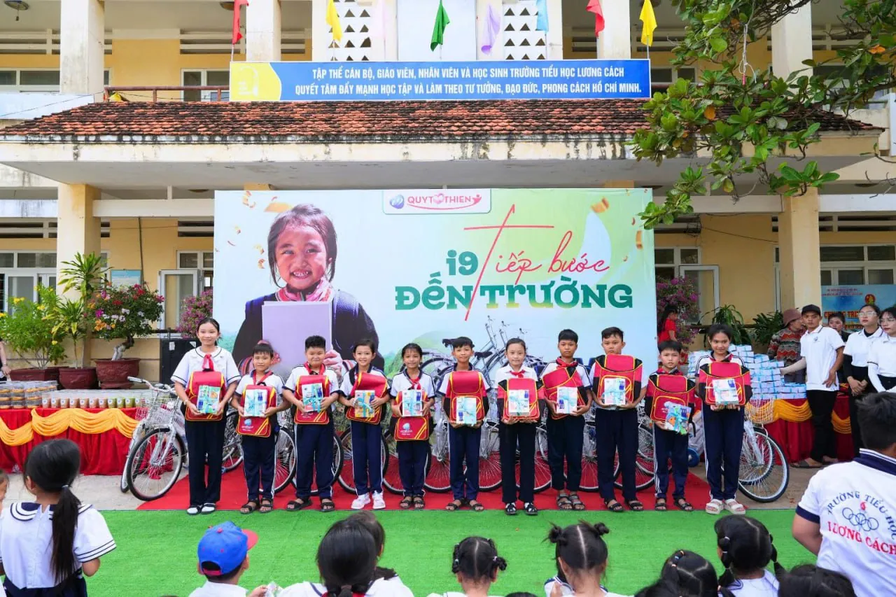 Hình ảnh thể hiện sự phát triển và các cột mốc quan trọng của tydo88