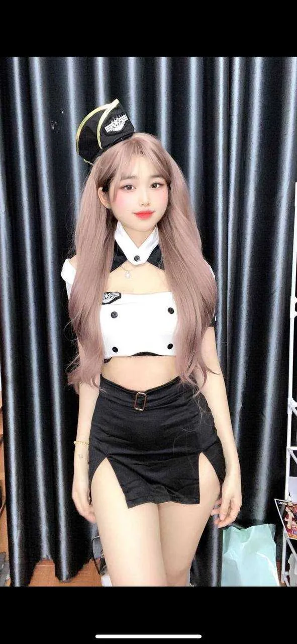 Hình ảnh giấy phép hoạt động và chứng nhận uy tín của tydo88, biểu tượng cho sự hợp pháp và đáng tin cậy trong ngành cá cược trực tuyến.